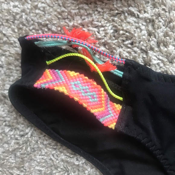 Victoria's Secret swim - Picture 3 of 3